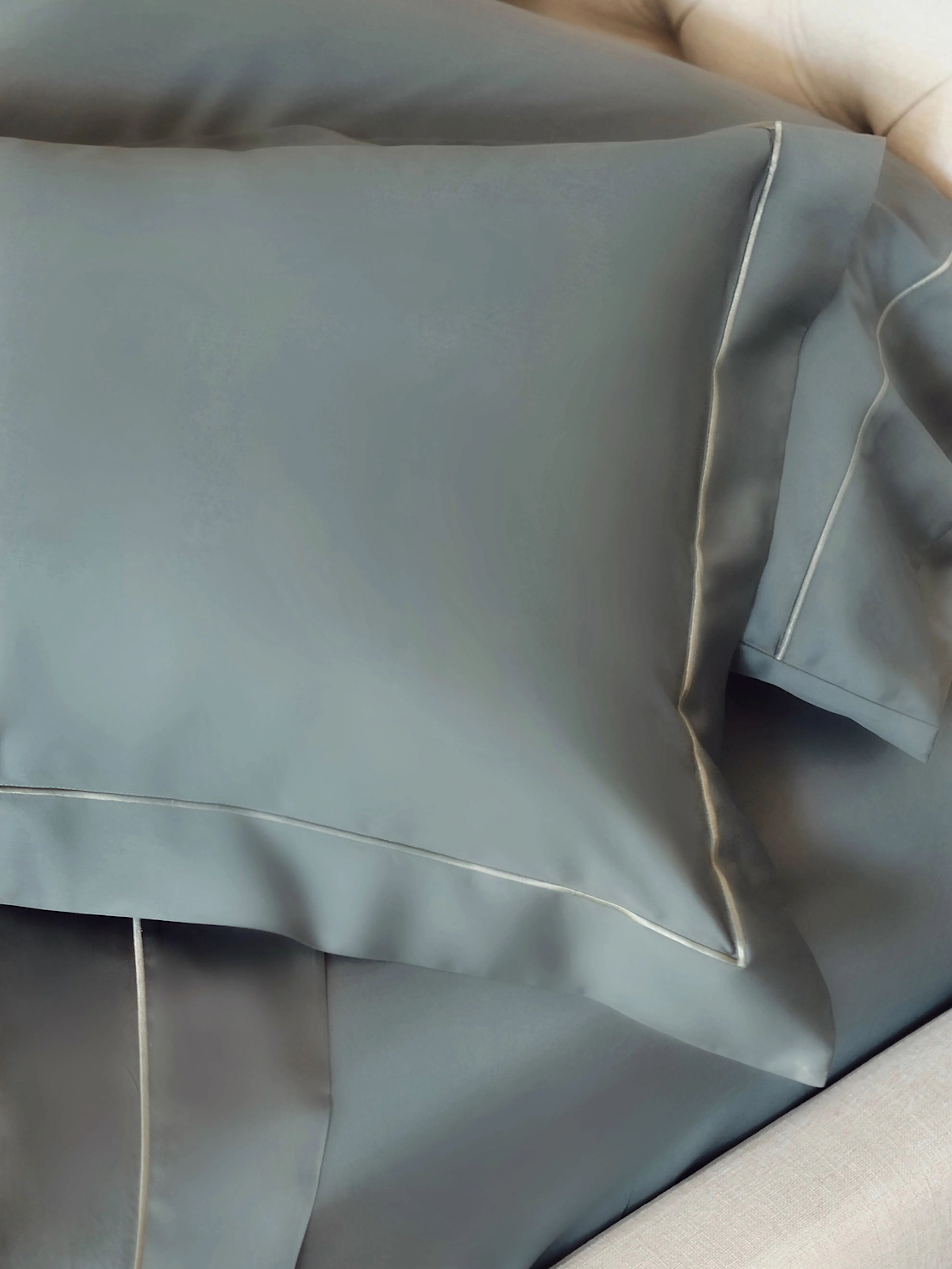 Pacifica Bedding by The Cross | White