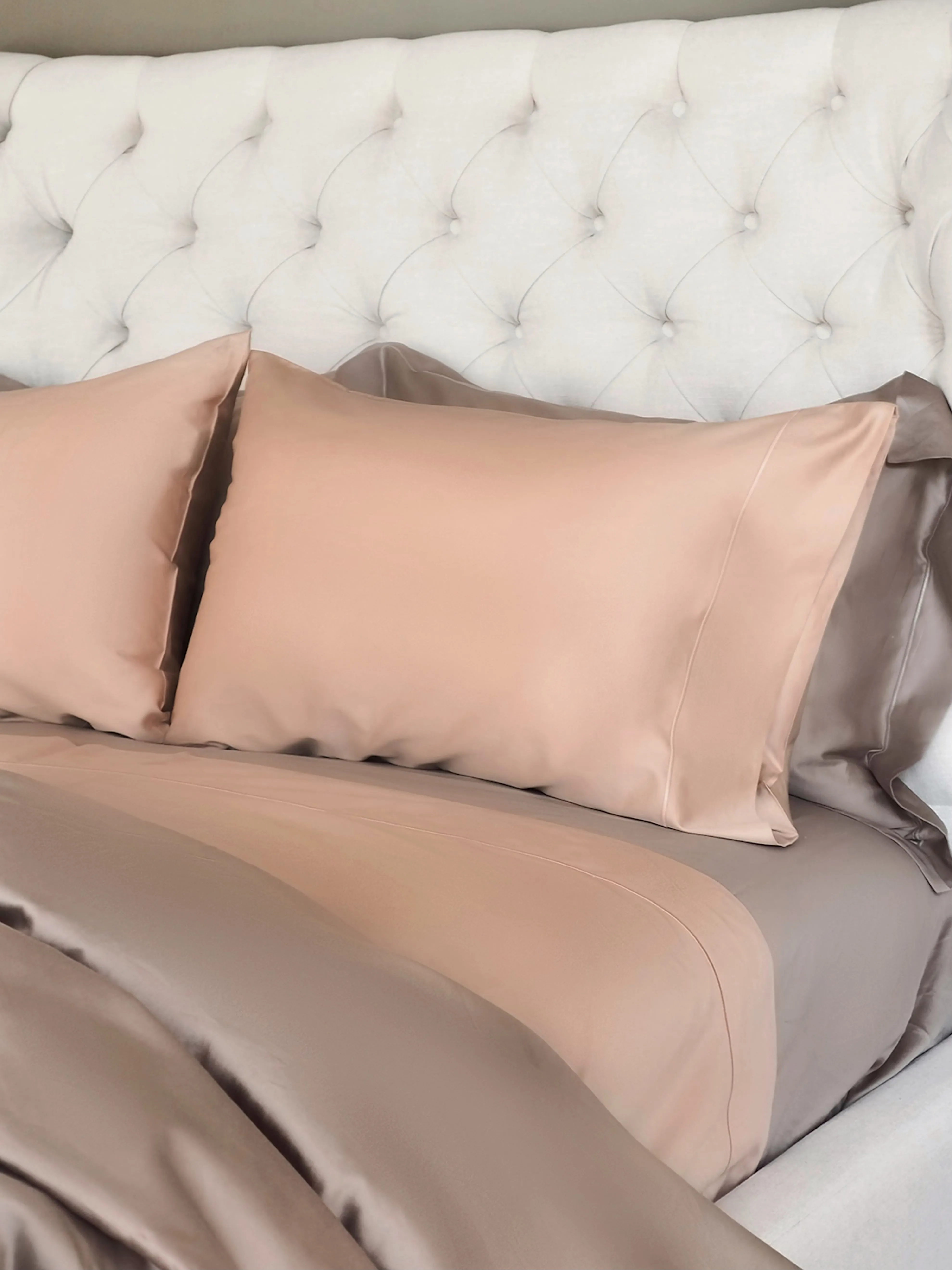 Pacifica Bedding by The Cross | White